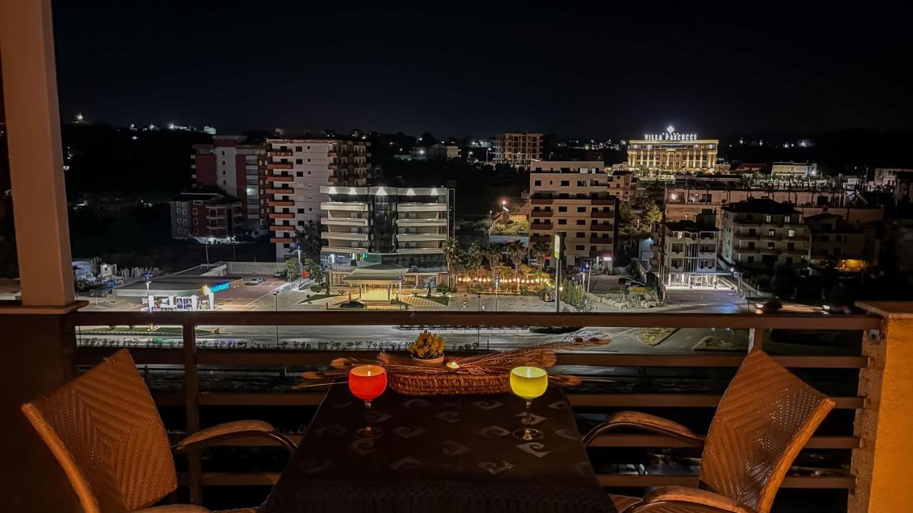 Rooftop Apartments Дуррес Экстерьер фото